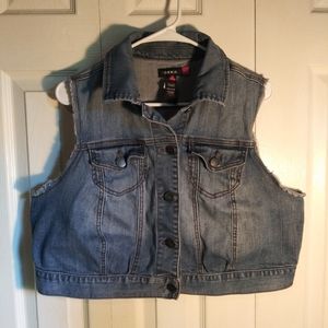 Torrid denim vest size 0